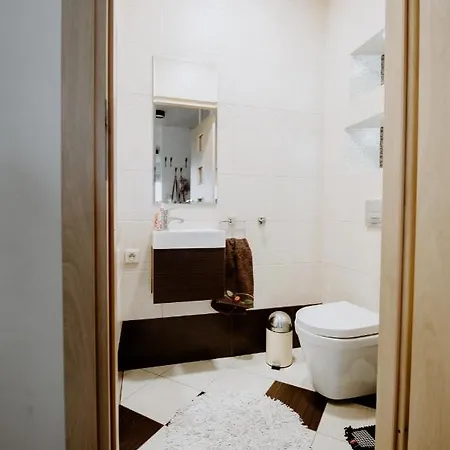 The Pearl Of Warsaw-subwaystop&free Parking Apartmán *