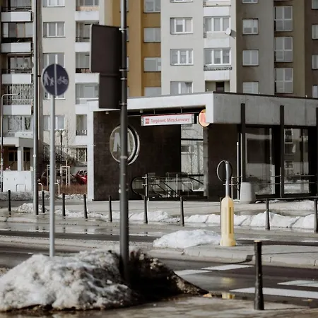 The Pearl Of Warsaw-subwaystop&free Parking Apartment