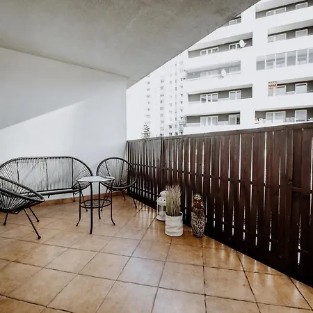 The Pearl Of Warsaw-subwaystop&free Parking 公寓 华沙